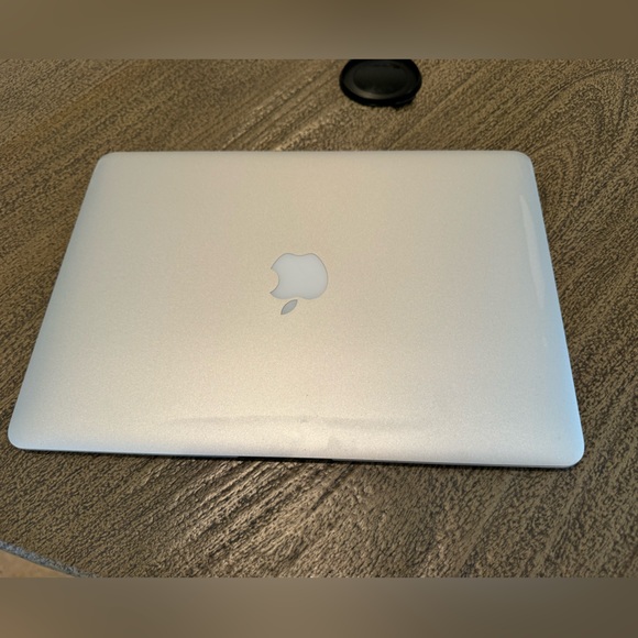 MacBook Air (13inch, Early 2014) - Picture 2 of 14